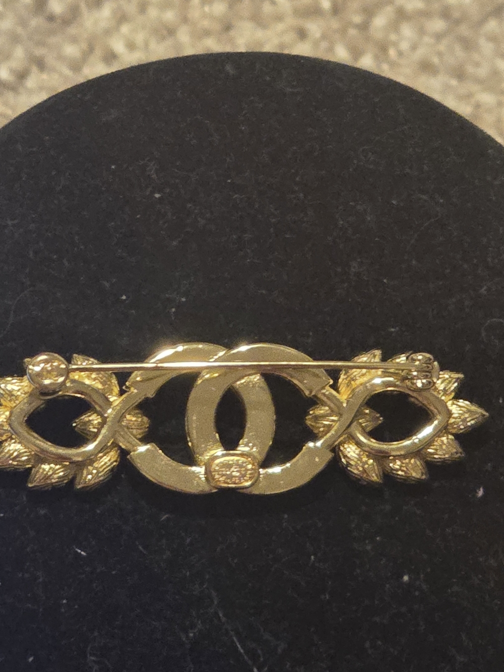 CHANEL CC Crystal Gold Tone Laurel Leaf Brooch Pin - Picture 6 of 6